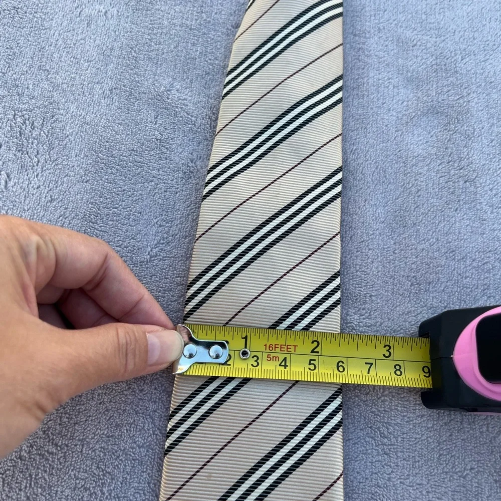 Burberry Kids Necktie (PRICE FIRM❤️)